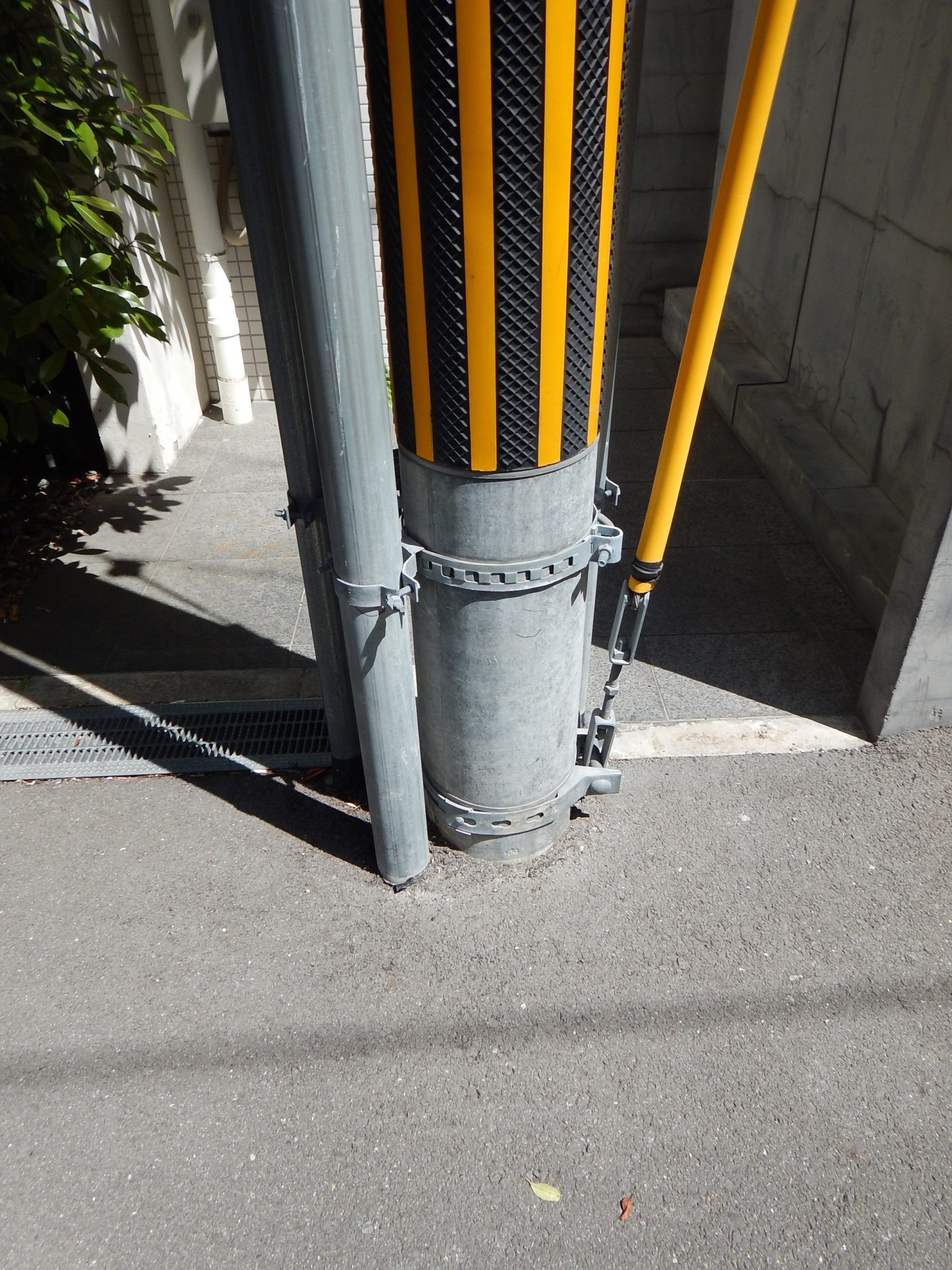 電柱支線 と は, 電柱の支線の役割 – 風圧荷重と電線張力【電験三種-法規(施設管理)】 – PICHZ