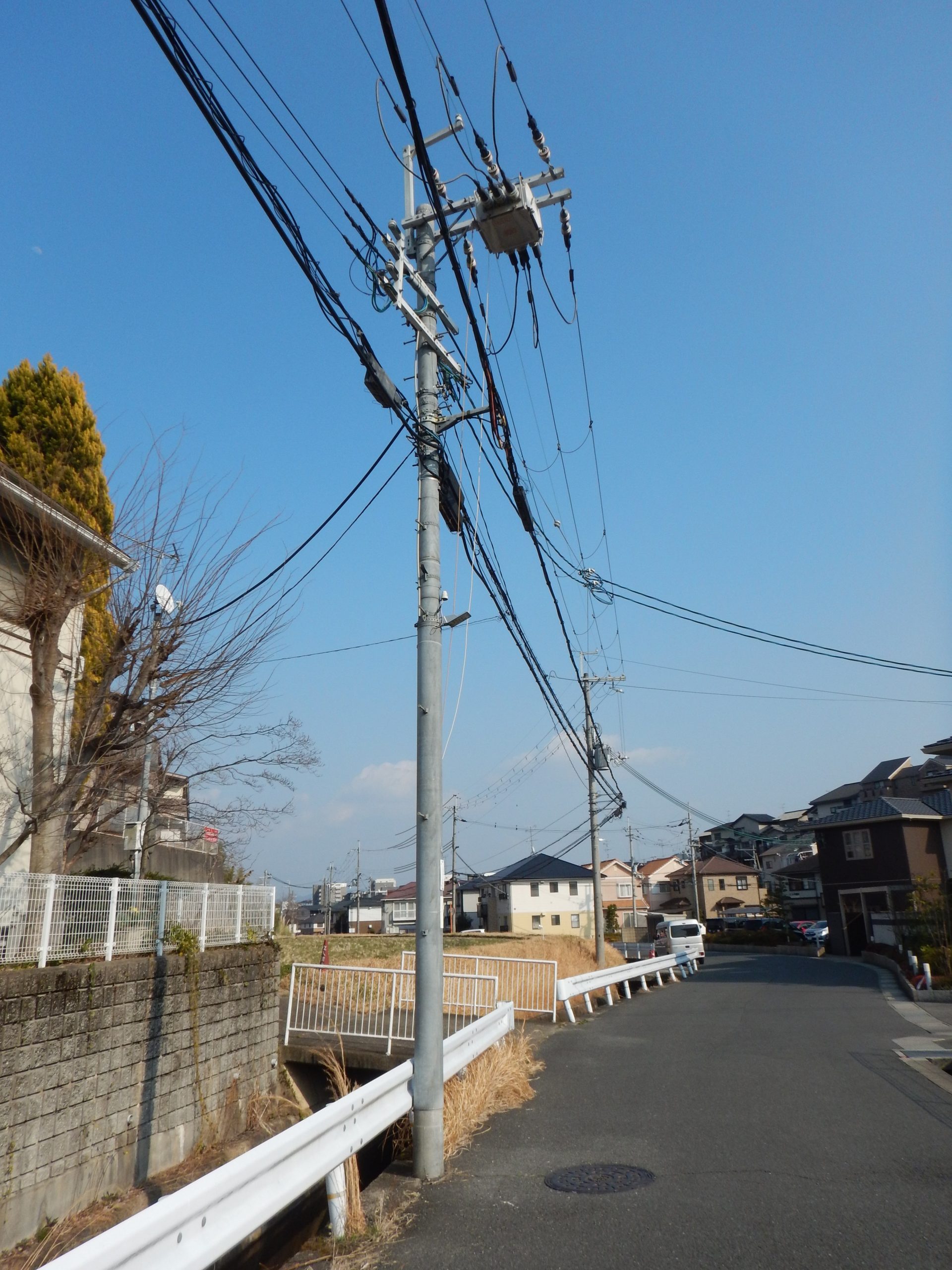 コンクリート柱 | 移設協議は設計マイスターの電柱netにお任せ下さい